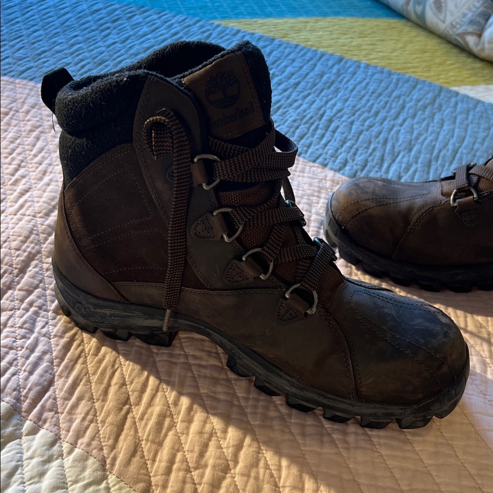 Men’s Timberland Dark Brown Waterproof Boots — Size 10 - Picture 8 of 9
